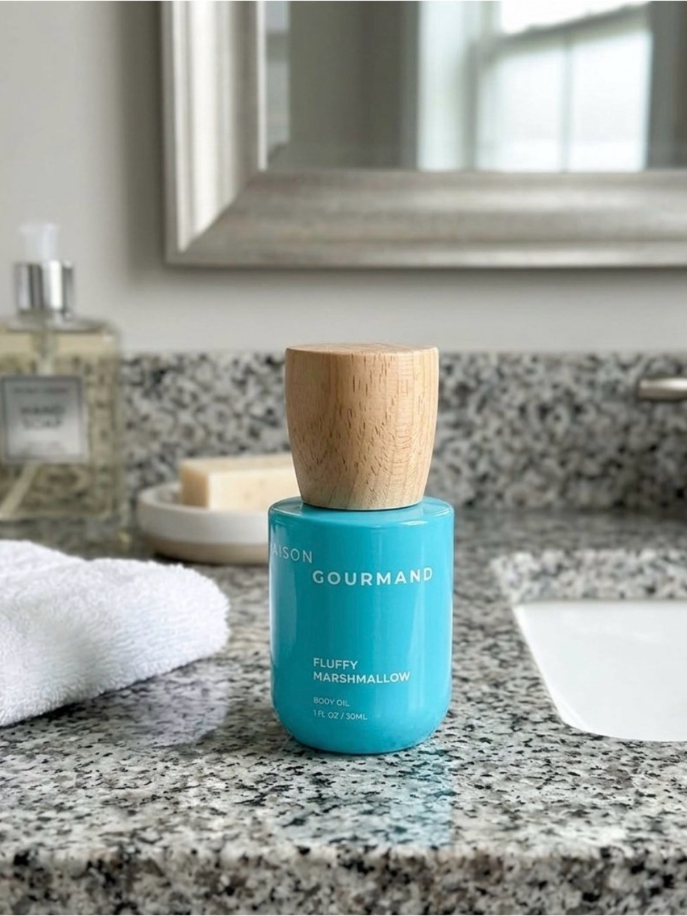 Maison Gourmand Fluffy Marshmallow Dry Body Oil Spray
